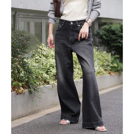 [^ԁF1315930005]FREE'S MARTőlC̃x[VbNChfjx[XɁuPICCADILLYvƂ̃R{fjpcoI{iIȃBe[WCNȎdオ̃ChfjpcłByPICCADILLYEsJf[z1977NtXEpŒaXLj[W[Y̌cƌuhB邻̃t`EW[ỸX^C̓p̐lX̐S𑨂A̐[uhƂĒڂW߂Ă܂B̏iXSTCY̓WJ܂BTCYڈXSTCYg150cm-152cm EGXg57cm-59cmf̒p摜̏ꍇA̓ɂAۂ̐FƈقȂČ邱Ƃ܂BF́AiP̂̉摜QƂB