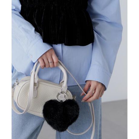 [^ԁF1315294003]傫߂̃n[g`[t|Cg̃L[z_[BobO`[ɂÃX}zV[gɃXgbvʂƁAX}zXgbvƂĂg܂BRȎy߂L[z_[Ȃ̂ŁAMtgƂĂlC̃ACełBf̒p摜̏ꍇA̓ɂAۂ̐FƈقȂČ邱Ƃ܂BF́AiP̂̉摜QƂB