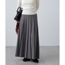 プリーツロングスカート