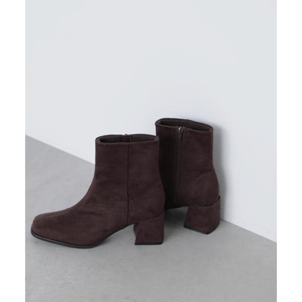 オーバーヒールブーツ