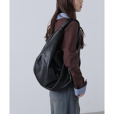 [^ԁF1316191006]ʋΒʊwA^E[X烌W[܂Ŋ􂵂Ă郏VobOB}`fUCȂ̂ŕKi͂񏭂߂̉ו܂B|茩Ă郏V_[fUCłBf̒p摜̏ꍇA̓ɂAۂ̐FƈقȂČ邱Ƃ܂BF́AiP̂̉摜QƂB