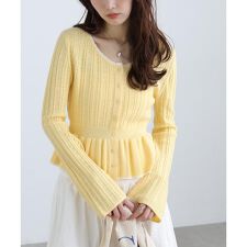 地柄短丈ペプラムニット