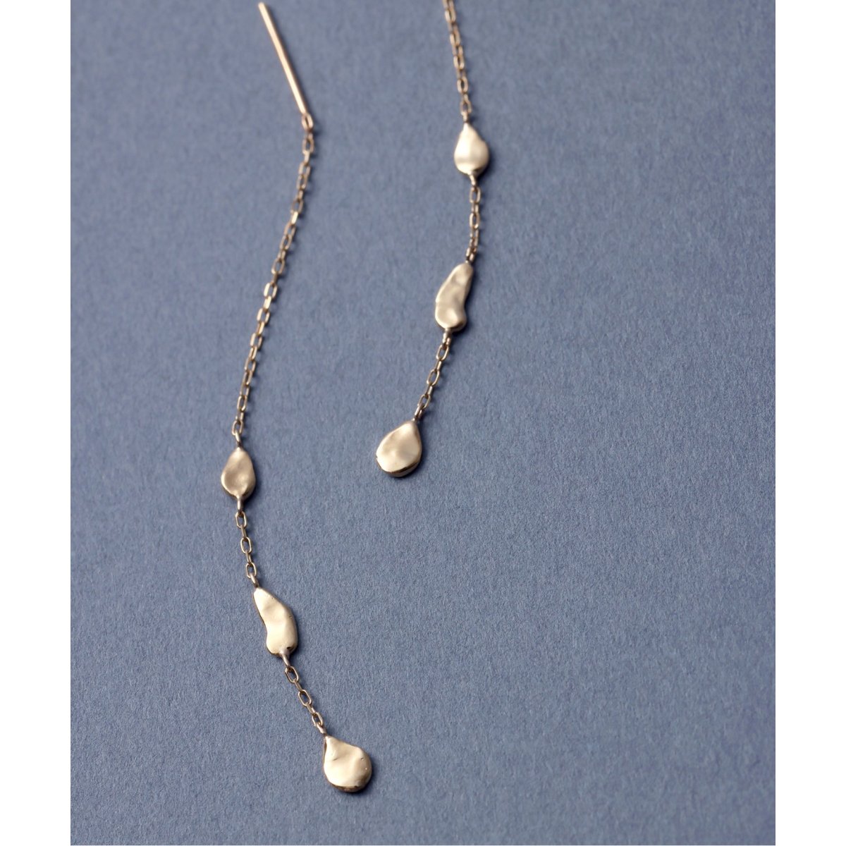 シードモチーフチェーンピアス K10（両耳） | リラバイスピック