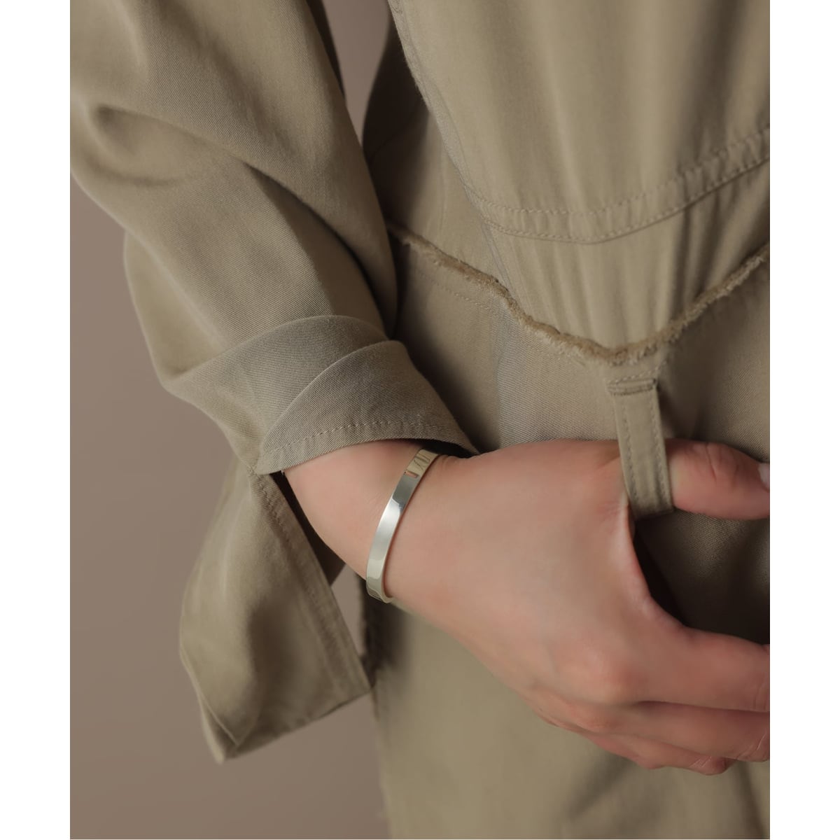 美品 Lilas ツイストチェーンMIXカラーブレスレット スピックアンドスパン Lilas | リラ オフィシャルサイト