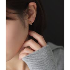 オーバルダイヤピアス K10（両耳）