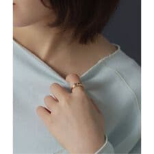 ホワイトトパーズバゲットワイドリング K10