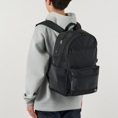 [^:63971]ubNJ[̃X^_[hȃfUCɌo郍SJ[f郊bNV[YBϋvɗDꂽR[eBO܂gpJɂbNTbNBJTbƐ@Ƃ܂Beʂ29LƂו[ł^CvBʊw͂^Eɂ߂̃bNłBCJ[̃ubNɍDȃJ[̃SÎׂŁAɂx̕ɂ킹₷ACełByPC[z15.6C`m[gPC[\BNbVtȂ̂Ń^ubgPCSĕیł܂BQl[@ W38.5~H26.5~D2.7cmy[\TCYzB4t@C[\B傫߂̃m[gvgށAȏ[₷TCYBQl[@ 38.0~27.3cmytg|PbgzgѓdbɎo̎[ɕ֗ȃtg|PbgBy{gz_[zڂ₷悤Ƀybg{g܂肽ݎPȂǂ[\ȃ|PbgBywʑbVfށzwʂ͒ʋĈbVfނ̗pBMɂďKɂgp܂ByIׂ郍SJ[zX^_[hȃubNzCg͂AIȃp[vXJC/sÑOf[VJ[Ȃǂ̑Iׂ郍SJ[łBy`[cJzDȃ`[ăJX^}CYłDJByTCh|Pbgztg|PbgǓlɏ[ɕ֗ȃTCh|PbgBytbNɂ郋[vtztbN₿莝Ƃɕ֗ȃ[vtByʃx^t@Xi[|PbgzTCh|Pbgtg|Pbĝقɂx^̃t@Xi[|Pbg𑕔BbvnhN[Ȃǂ[ł܂Bchampion/AJbWʊwɕ֗ȋ@\𓋍ڂAÔȂubNJ[ƃX^_[hȃfUCɑIׂ郍SJ[ꂵbNV[YB