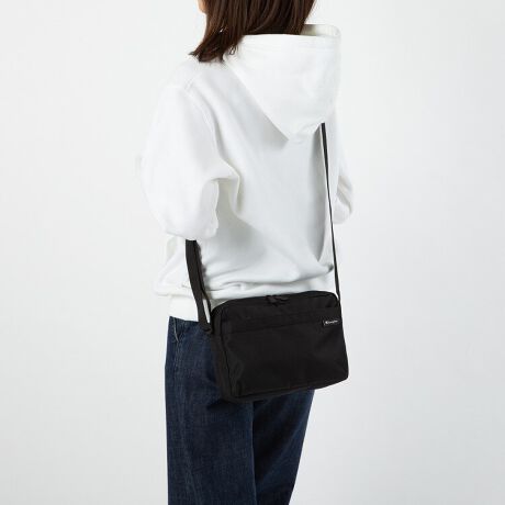 [^:68602]I[ZeBbNȃfUCŁAql܂Ŏg₷x[VbNJWAV[YufCvBVvłȂAǂȃR[fBl[gɂ}b`fUCłB|Pbg𐮗ł|PbgBX}[gtHAzȂǂdĎ[ł܂BfUC`sIȂł͂̃VvŐꂽfUCAgɂ҂BǂȃV[ł􂵂܂BjZbNXql܂ŁAʂ킸g₷X^CBƑ݂ȂłŎĂfUCłBǂȃV[ɂ݂₷Ag̗ǂufCvV_[obÓAx[VbNłȂ@\QB̕Ki^Ԃ̂ɍœKłB