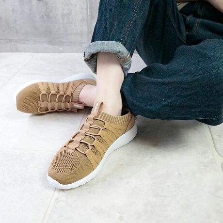 21秋冬新色追加 Moz モズ軽量ニットコードスニーカー モズ Moz ファッション通販 マルイウェブチャネル