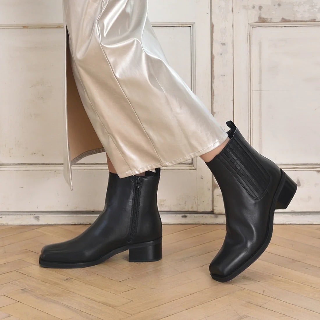 【アルテミスby ダイアナ　新品】ベルテッドデザイン　スクエアトゥショートブーツ artemis by DIANA（アルテミス by ダイアナ） ブーツ ベルテッド