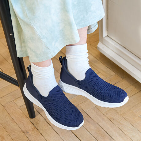 Ob^[ZNgmoz Xb| Xj[J[mozyėSnQ̃jbgXb|oI̐^̃jbgfނɗDtBbgBʋCǂAKɉ߂܂BƂƎĂ̂ŁAg킸ɊȒPɗ̂|CgBZɂ֗łBC\[͎O\Ȃ̂ŁAȒPŐɕۂĂ܂Byʐ݌vŁAԕĂɂAs╁igɂ҂łBJWAȃX^C͂As[XXJ[gɂ킹₷LR[fBl[gy߂܂ByzzĩTCYF23.5cm/TCYF23.5cm/\bNXpŎEƂĂyɂł܂BTCY̓sb^ŃtBbg܂BƂĂyASn悩łBʋCǂȂ̂ŁAfłłBi摜́A̓p\RȂǂ̎gpɂAۂ̐FƈقȂČꍇ܂B\߂B[^:93325250]