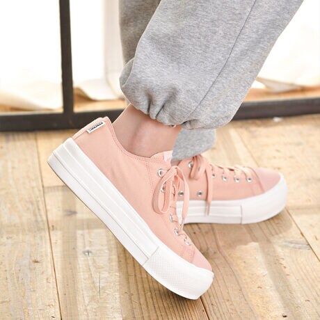 Ob^[ZNgmoz LpXXj[J[BvȃLpXngpAgȟ\[ŃX^CAbvʂ҂ł܂Byʐ݌vŗSnǂAԕĂɂ̂łB[XAbvőɃtBbgAsNAx[WAubN3FWJŁAI[V[Ypł܂BꂽVvȃfUCȂ̂ŁA킢XJ[gX^CN[ȃpcX^C܂ŁALR[fBl[gɍ킹₷łBẙzC^r[zĩTCYF24.0cm/TCYF24.0cm/אg/\bNXpŎTCY≡̓sb^łBƂdȂƊ܂BłAƂĂyƎv܂Bi摜́A̓p\RȂǂ̎gpɂAۂ̐FƈقȂČꍇ܂B\߂B[^:95225001]