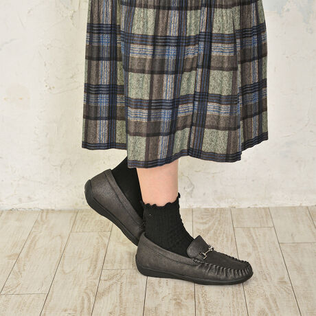 Ob^[ZNgALPHA CUBIC At@L[rbÑrbg JV[t@[،^̃}GXgRBďĈƁAɗD肪l܂L3.5EfUCBms}GXgďĈƁA{l̑ɑuLv̕XgXȂ悤ɐ݌vĂ܂BȂƂ3.5E̕L݌vɉAwɂƂ̂郉EhgDAKȗSnT|[gBu₷vuȂvu₷v̎Oq閧́Ǎyʐ݌vɂ܂B܂ŗĂȂ̂悤ȌyŁAւ̕SyBɁA炩ȃXG[hfނ͑肪ǂAiȃrbgfUCJWAȂꂽۂ^܂Big͂AItBXX^CɂޏiJWAȃfUĆAǂȃR[fBl[gɂ킹₷AG߂킸劈􂵂Ă܂Byȕɂ߁zĽCȂȂȂԂ̊OołȂCTĂiƃJWA˔C~fC[[Xɂ҂̉KȌC߂ĂG߂킸閜\ȃpvXTĂẙzC^r[zĩTCYF24.0cm/TCYF24.0cm/XgbLOpŎATCY̓sb^łB~̃NbVO\Ȃ̂ŉqIłBy܂̃NbVCǂAtbg\[Ȃ̂ŁA₷łB̃^CcC𗚂@́An[tTCY傫߂ǂ܂Bi摜́A̓p\RȂǂ̎gpɂAۂ̐FƈقȂČꍇ܂B\߂B[^:91623015]