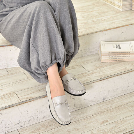 Ob^[ZNgALPHA CUBIC At@L[rbÑrbg JV[t@[،^̃}GXgRBďĈƁAɗD肪l܂L3.5EfUCBms}GXgďĈƁA{l̑ɑuLv̕XgXȂ悤ɐ݌vĂ܂BȂƂ3.5E̕L݌vɉAwɂƂ̂郉EhgDAKȗSnT|[gBu₷vuȂvu₷v̎Oq閧́Ǎyʐ݌vɂ܂B܂ŗĂȂ̂悤ȌyŁAւ̕SyBɁA炩ȃXG[hfނ͑肪ǂAiȃrbgfUCJWAȂꂽۂ^܂Big͂AItBXX^CɂޏiJWAȃfUĆAǂȃR[fBl[gɂ킹₷AG߂킸劈􂵂Ă܂Byȕɂ߁zĽCȂȂȂԂ̊OołȂCTĂiƃJWA˔C~fC[[Xɂ҂̉KȌC߂ĂG߂킸閜\ȃpvXTĂẙzC^r[zĩTCYF24.0cm/TCYF24.0cm/XgbLOpŎATCY̓sb^łB~̃NbVO\Ȃ̂ŉqIłBy܂̃NbVCǂAtbg\[Ȃ̂ŁA₷łB̃^CcC𗚂@́An[tTCY傫߂ǂ܂Bi摜́A̓p\RȂǂ̎gpɂAۂ̐FƈقȂČꍇ܂B\߂B[^:91623015]