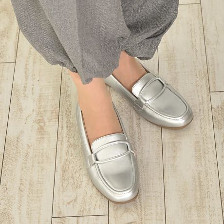 Ob^[ZNgELLE PLANETE RtH[g JWA[t@[،^̃}GXgRBďĈƁAɗD肪l܂L3.5EfUCBiŃVvȃfUC͂ELLE PLANETEiGvlbgj[t@[B_炩X[XfނőɗDAtbgdlĂɂSnłBɂ\[ňSĎgAItBX畁ig܂ŕLBEVo[EO[W3FWJŁAtďH~I[V[Yy߂閜\V[YB̃R[fBl[gɊYAlJWAɂ҂ȈꑫłBELLE PLANETE[t@[FX[XȎƃEhgDB،^̃}GXgRBďCFLCY3.5EByʁF킸200gŉKBVvꂽfUCFǂȃX^CɂtBbgB2cmq[FtbgȃVGbgŎpT|[gBJ[oG[VFubNAVo[AO[WBɂ\[Fʋ΂炨o܂őΉBẙzC^r[zĩTCYF24.0cm/TCYF24.0cm/\bNXpŎTCY̓sb^łBƕ肵Ă̂ŁAgȂŗƂł܂BAbp[\[_炩fނȂ̂ŁAɂȂɂłB͕Εɋ߂̂ŁǍĈ悤ɓy܂ɃNbVƔɂ܂Bi摜́A̓p\RȂǂ̎gpɂAۂ̐FƈقȂČꍇ܂B\߂B[^:93325555]