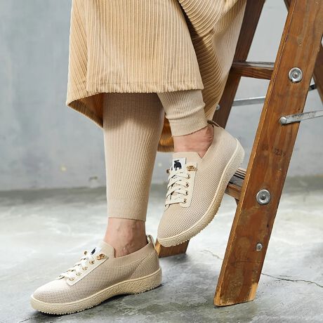 Ob^[ZNgmoz y bVjbg Xj[J[ۂ݂̂郉EhgD_炩Ȉۂ^ĂAyʃbVXj[J[Б킸180gi23.5cm̏ꍇjƂAyʂ͂܂ŌC𗚂ĂȂ̂悤ȊoŁAւ̕SCɂAǂ܂łĂ܂BAbp[ɂ͒ʋC̗ǂbVfނgpĂ邽߁AC̒ɂA΂ދG߂łTbƉKȗSn܂B܂A̓ɍ킹ĂȂ₩ɋȂ炩\[ARȕsT|[gBC\[ӂӂƌ݂AɗDtBbĝŁAĂɂ̂|CgłBCŔAԎԂȂS^Cv̗pE̓Xb|̂悤ɃX[YŁAZוłƂ܂BLk̂ŁAꂪƂĂyłBĩJWAȃX^Cɂ͂AƂo◷sAEH[LOȂǁALV[ły߂܂B܂܂ȃR[fBl[gɍ킹₷AȂ̖KɁAɍʂꑫłBẙzC^r[zĩTCYF23.5cm/TCYF23.5cm/\bNXpŎTCY͂傤ǂ悭銴ȂAsb^łB_炩ALk̂ŗSnKłBƂĂyāAт肵܂Bi摜́A̓p\RȂǂ̎gpɂAۂ̐FƈقȂČꍇ܂B\߂B[^:9778622]