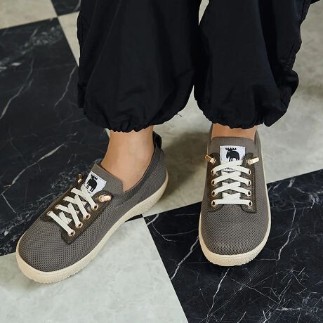 Ob^[ZNgmoz y bVjbg Xj[J[ۂ݂̂郉EhgD_炩Ȉۂ^ĂAyʃbVXj[J[Б킸180gi23.5cm̏ꍇjƂAyʂ͂܂ŌC𗚂ĂȂ̂悤ȊoŁAւ̕SCɂAǂ܂łĂ܂BAbp[ɂ͒ʋC̗ǂbVfނgpĂ邽߁AC̒ɂA΂ދG߂łTbƉKȗSn܂B܂A̓ɍ킹ĂȂ₩ɋȂ炩\[ARȕsT|[gBC\[ӂӂƌ݂AɗDtBbĝŁAĂɂ̂|CgłBCŔAԎԂȂS^Cv̗pE̓Xb|̂悤ɃX[YŁAZוłƂ܂BLk̂ŁAꂪƂĂyłBĩJWAȃX^Cɂ͂AƂo◷sAEH[LOȂǁALV[ły߂܂B܂܂ȃR[fBl[gɍ킹₷AȂ̖KɁAɍʂꑫłBẙzC^r[zĩTCYF23.5cm/TCYF23.5cm/\bNXpŎTCY͂傤ǂ悭銴ȂAsb^łB_炩ALk̂ŗSnKłBƂĂyāAт肵܂Bi摜́A̓p\RȂǂ̎gpɂAۂ̐FƈقȂČꍇ܂B\߂B[^:9778622]