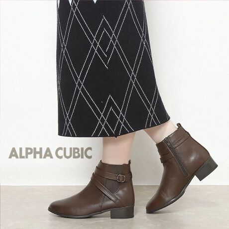 Ob^[ZNgALPHA CUBICk{vlxgfUCTChSAV[gu[cH{AV[gu[cԂ̃TChSAfUCɁAׂ߂̃xgɃANZgvX܂B芴̂߂3.5cmq[ŕɂAƂA[hgD̃VGbgJWAɂȂ肷iɗĂ܂B̓̓\tgȃbVfނł炩ȑɎdグ܂BySñ|Cgzɂt@Xi[ŊyɒEłdlłBȂq[ŕ₷3.5cm̑߃[q[͂قƂǃtbgoŗĂ̂ŁAs┃Ȃǒɂ߁B{i͓VRfނgpAЂƂłB₷߁A舵ɂ͂ӂBVRfނ̂߁AɃ܂BBH͊Shł͂܂B܂AȞʂ͉ivȂ̂ł͂܂Bi摜́A̓p\RȂǂ̎gpɂAۂ̐FƈقȂČꍇ܂B\߂B[^:943180031]