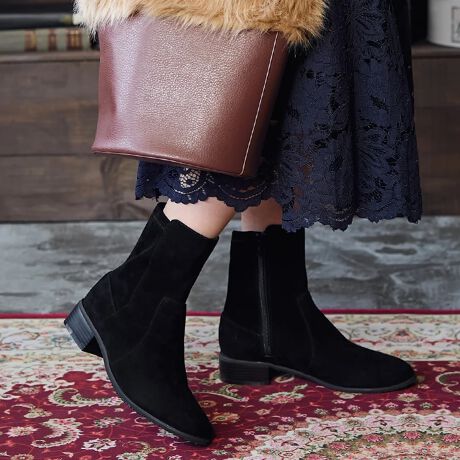 Ob^[ZNgALPHA CUBIC At@L[rbN V[gu[cꂽX^CƉKZAt@L[rbN{vu[cłBɐSn悭tBbg_炩Ȗ{vfނƁAVvł̗ǂNIeBȂ̑ʂȂ̂ɕς܂BXG[hƃX[Xfނ̑IÃX^CZNgł̂|CgB₷3.5cm̃`L[q[́A芴ƃGKX𗼗BŖ15cm̐[AV[gu[c̒ł͏߂̃fUĆAтɑ݊ƕii鑫o܂BɁAyʐ݌vŒԂ̗SnyXBXG[hfނ240OAX[Xfނ270OƂyłBSĂ̖͂ɂȂuAt@L[rbN{vu[cv́AX^CAKAǋ邠Ȃɂ҂̑IłBst@bVƗSn̗ǂAЂy݂B--߃|Cg--*{vfނґȐGƃtBbgA̕sŷɕς܂B*fރoG[V̕LAȂ̌ƃX^CĂ܂B*炵ۗ3.5cm̃`L[q[́AтɎM炵܂B*܂AƑ̗nɂ͒ʋC̍bVfނƏ_炩ȃE^ȂgpAꂸɉKȗSn܂B{v(VRv)̏iɂđfނ̓ÃLYVAFCꂪꍇ܂BJȂǂŔGꂽꍇAFڂ肷ꍇ܂Bv̕iێ̂߁Ał邾G炳Ȃ悤ӉBi摜́A̓p\RȂǂ̎gpɂAۂ̐FƈقȂČꍇ܂B\߂B[^:9432333]