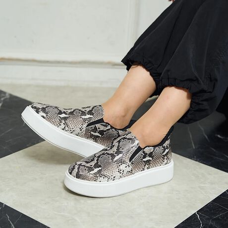 Ob^[ZNgALPHA CUBIC {v Xb|Xj[J[g킸ɃTbƗXb|Xj[J[ς킷ƂȂTbƗāAy₩ȃ\[Ə_炩ȃNbVDݍł܂B{v̏i͂̂܂܂ɁAˑR̉JCɂyɉ߂靛dlBVCɍ킹ČCYނƂ炵Ă܂BHeAfށiVo[EpC\j́AȂ̃X^CiƐAl̃JWAiグ܂B3.5cm̒悢q[ő玩RƃX^C𐮂Ă܂B₷Ɣr𗼗tH́Aig班ʂȓ܂ŁAǂȃV[ł􂷂邱ƊԈႢȂłBẙzC^r[zĩTCYF23.5cm/TCYF23.5cm/\bNXpŎ͂傤ǗǂłB܂A{vȂ̂ŏLт邩Ǝv܂BpcɂXJ[gɂłBH͊Shł͂܂B܂AȞʂ͉ivȂ̂ł͂܂B{v(VRv)̏iɂđfނ̓ÃLYVAFCꂪꍇ܂BJȂǂŔGꂽꍇAFڂ肷ꍇ܂Bi摜́A̓p\RȂǂ̎gpɂAۂ̐FƈقȂČꍇ܂B\߂B[^:9433502]