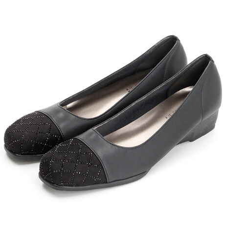 Ob^[ZNgALPHA CUBIC gDLbv [q[pvX{̏iȌyʃpvXܐɎU΂߂ꂽiȃrW[ƃLeBOfUCAɉ؂₩vXBVvȂfUCŁAigItBXA܂Ȃ܂ŁAlXȃV[ɂ҂BБ킸130gƂA܂ŉĂȂ̂悤ȌyŁAԂ̒ʋ΂◧dAVbsOłA[܂ődȂ̂h܂BƂ̂3EiLj݌vɉA_炩Ȃ₩ȑfނgpĂ邽߁AŜɂ₳tBbgA܂Bq[3.5cm̃EFbW\[́AڒnʂL芴܂BKxȍX^CAbvAɂ\[ŕsSBi摜́A̓p\RȂǂ̎gpɂAۂ̐FƈقȂČꍇ܂B\߂B[^:2941428]