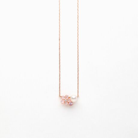 [^ԁF0351-0986-0041]yBIRTHDAYzaԁio[Xt[j`[tɂ炵fUC̃lbNXBVR΂U΂߂`[t́A܂ŊÂ藧u[P̂悤BS߂Ēa΂YaԂ̑@ׂȃWG[グĂ܂BaԂʂȉԌt̃lbNX́AWG[ƂĂւ̂J②蕨ɂ߂łB4 (TN)̉Ԍt́uDȏEE_vByATTENTIONzM⎇OAx̉eɂϐFώA򉻂̋ꂪ܂B˓̓Ȃꏊł̕ۊǂ肢܂Bgp͏_炩ȕzŉ@ĂۊǂĂBVR΂͑fނ̓ɂAF`AȂǂ摜ƑقȂꍇ܂B܂ÃCN[WNbNꍇ܂B\߂BVR΂͑̕΂Ɣׂď_炩₷߁AՌ▀CɂӂB܂̃WG[ƐGȂ悤ɕۊǂĂBA͂ƕsǂό`̌ƂȂ܂̂ŁA舵ɂ͂ӂBBLOOM }CEFu`lXł́Auhɂ炸ABLOOMS{bNXɂꂵĂ肢܂BESTELLESBOXւ̕ύX͒v˂܂B\߂B