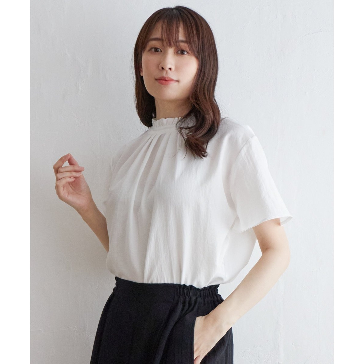 期間限定お試し価格】 お値下げ ヌメロトップス フリル IZA Tシャツ