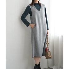 Vネックジャンパースカート