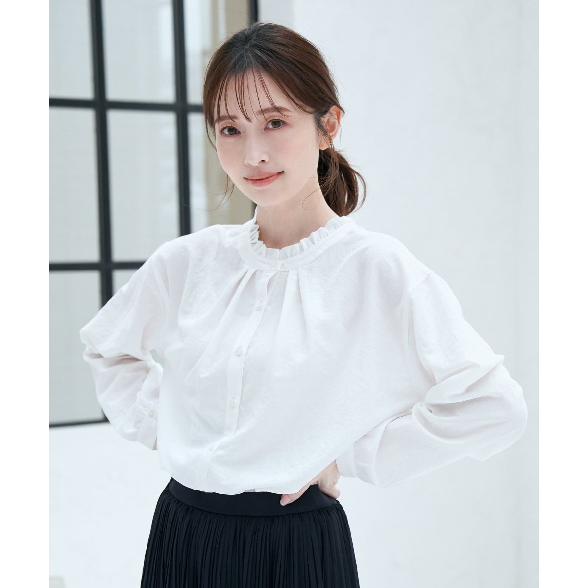 sheller シェリエ　2wayラッフルフリルブラウス sheller シェリエ 2wayラッフルフリルブラウス （2wayクロス