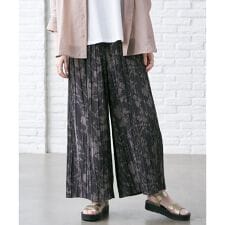 さらっとプリーツワイドパンツ