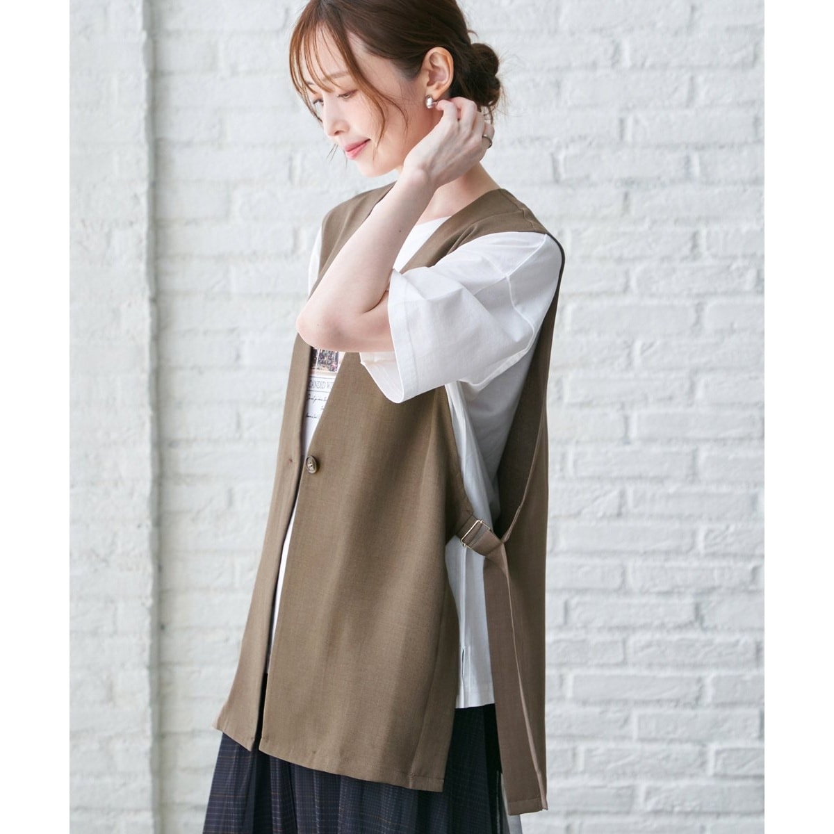 【イッカ】ドライタッチサイドスリットジレ イッカ ikka ドライタッチサイドスリットジレ （ブラック