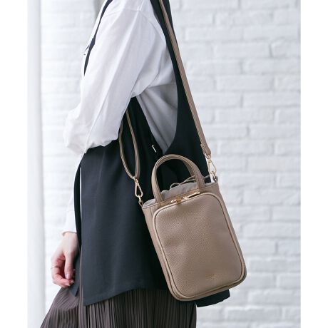 [^ԁF12882249]y₩ɎāAڈȏ̎[͂ꂵ~jV_[obOBfC[͂A₿ƂoɂtBbgAR2WAYdlłByfށz\tg^b`ȍvByfUCz\ȃV_[Ǝ莝łnhtByikka|CgzOɂɂ|PbgtĂAX}zȂǂô܂BobOɂ͋ВtŒ̂̂Ȃ悤ɃJo[B