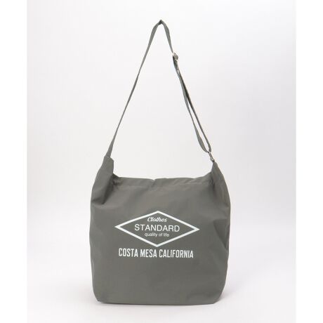 [^ԁF11891124]ǂȃX^CɂƓށAVvȃbNXƗeʁBfC[gɂ҂ȁAy₩iCfނECOV_[obOłByfށz}bgȎ̃iCByfUCzŜ݂VvȃfUCŁAR[fBl[gI΂B̓}Olbg{^ŊJ₷A|Pbgtŏ̐ɂA4TCY܂[͂ŁAʋ΁EʊwEo܂ŕLΉB50mm̑߂̃V_[xgByikka|Cgz50mmƏ߂Ō|₷V_[xgBV_[xgɂ͕⋭˂5{Xeb`BA4yXeʃTCYB