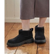 イッカ(ikka)のムートンショートヒールブーツ