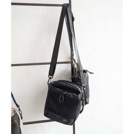 [^ԁF11891138]yWEBACez500mL̃ybg{gہXtgbV|PbgtV_[obOBoR[hnhAV_[Xgbv2WAYfUCByfށz|GXe100i\ʁFH^ʁFhHjbVnɂ́A͂@\͂܂ByfUCzpR[h̃Xgbv̓nhƂĎgp\BbNȂǂɂt܂ByKiU^LEzKiÚAǂȓVCł̏yނƂbg[ɁA킩痣ꂽAEghAV[ŉKɎ炵߂邱Ƃڎwl̊OVтuhłB͂