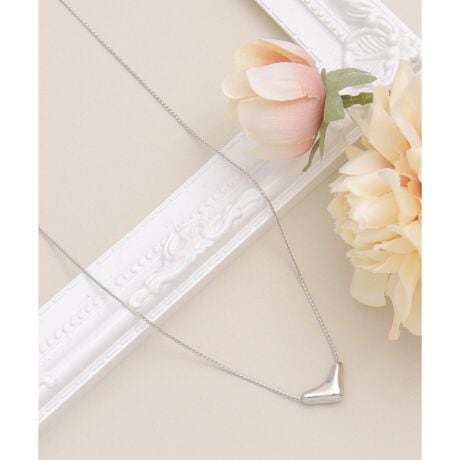 [^ԁF12811320]ؚȃ`F[ɁA炩ȃCŕ`ꂽȃn[g`[tlbNXB炵̒ɁAiȔ郏gbvfUCłBVvTVcjbgAuEXɂRɓ݁AfC[ɂoɂ􂵂܂ByfށzByfUCzؚȃn[g`[tt̃gbvlbNXByikka|CgzE߂̃n[g`[tt̃lbNXŁAVvȃX^CO킹\EAWX^[Œ\