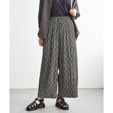 さらっとプリーツワイドパンツ