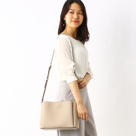 抗菌フェイクレザーショルダーバッグ モニカ Monica Moni 1008 ファッション通販 マルイウェブチャネル