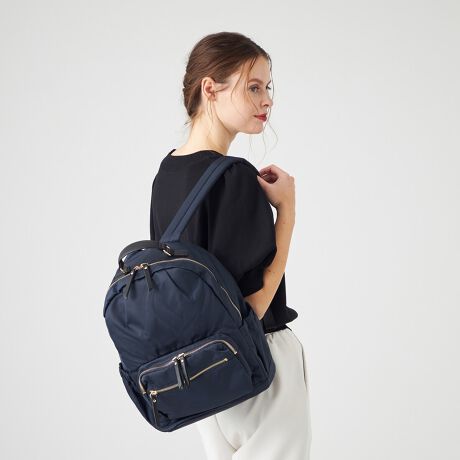 [^:MONI-1048]lC̃iCV[Y烊bNoB{̂̂₩ȃiCnƁAt@Xi[nh̍琶n̑gݍ킹JWAɂȂ肷Ȃۂ^܂BibNȂ₫ꂢ߃R[fh̕ɂaȂĂ悤VviȃfUCɎdグ܂B|Pbg̐͑S13BוĂڂ₷悤ɑ傫߃|Pbg珬߃|PbgAbV|Pbgt@Xi[t|PbgȂǗlXȃ|PbgĂ܂B܂wʃ|Pbg͍zpXP[XȂǔw܂܂Ǝo悤ɑ傫߂̍ɂȂĂ܂Bw̃TCY͑傫ȂڂłAA4ނ^ubgA500mlybg{g]TŎ[łeʂłBJ[̓ubNAlCr[Ax[W̎OFWJɂȂĂACt@Xi[JƂςƖ邢J[ɁB̉וT₷A̋CグĂ悤Ȃꂢ߃J[ł肵܂Bʊwʋ΂͂As}U[YobOƂāALg郊bNłBOct@Xi[|Pbg~3AI[vTCh|Pbg~2@cI[v|Pbg~6At@Xi[|Pbg~1AzbN|Pbg~1