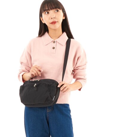 [^:MONI-1061]tg̃hXgfUC|Cg̃V_[obOBJWAȕ͋CłA|Pbg@\ʂÕt@Xi[|Pbg̒ɂ͎O\ȃXgbvĂApXP[X邱Ƃł܂Bz500mlybg{gA~j|[`AnJ`ȂǂoɕKvȉו[łTCYłBOc}Olbg|Pbg~1At@Xi[|Pbg~1CI[v|Pbg~2@cI[v|Pbg~3At@Xi[|Pbg~1AL[tbN