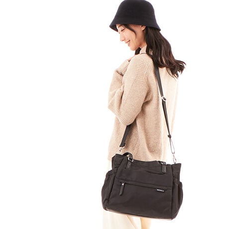 [^:MONI-01201]ꌏVvȃg[gobOłA3WAYdlȂ̂|Cg̃obOłBt̃V_[XgbvE|[`g΃g[gobOEV_[obOi{/|[`jɕω܂B|[`͏[łTCYƂȂĂ܂BCXy[X̗TCh̋ɂЂĂ邵|Pbĝ悤ɂĎgpĂƂł܂BA4TCY[\ł̂ŁAʋ΁EʊwȂǂ̃fC[[X痷sEoȂǂ̃V[ł􁝁OcI[v|Pbg~2,t@Xi[|Pbg~1,}Olbgt|Pbg~3cI[v|Pbg~2,t@Xi[|Pbg~1BeɂAۂ̃J[ƈقȂꍇ܂B ܂AigтX}[gtHAp\RȂǂ̉ʁjƎł͐FقȂČꍇ܂B̒肢܂B