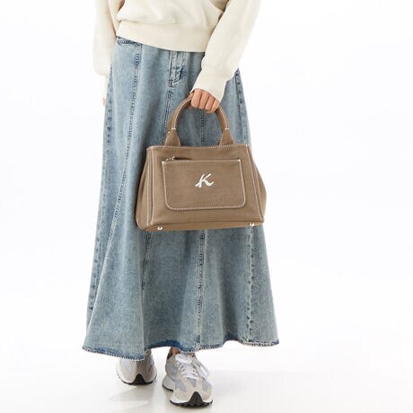 [^:Z-99]Xeb`gANZgɂȂĂfjfނ̃nhobOBK}[ŃAƐオ̓IȁuǎhJvŕ\Bz|[`ȂǕiו[łAƂo|f[gɂ߂łBǂȃJ[ɂ킹₷Ԃ́uu[v AN[ŗuNvA2025A/W̐VFux[Wv3FWJłB