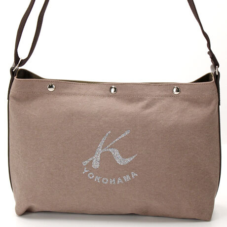 [^:NC-224]ICVbvEeEC[ACeVvȃfUC̃V_[obOBobOOʂ͔zAwʂiCgpBJ̓Xibv{^3ӏtIȎdlłj}[N͖ڂOb^[B}`ŃXbLƎƂł̂ŗs╁igɂ傤ǂǂVvȂBX^CÕANZgĂ􂵂Ăėp̍V_[obOłB߃|CgEȔzfށEj}[N͖ڂOb^[EOʂƔwʂŃJ[قȂoCJ[