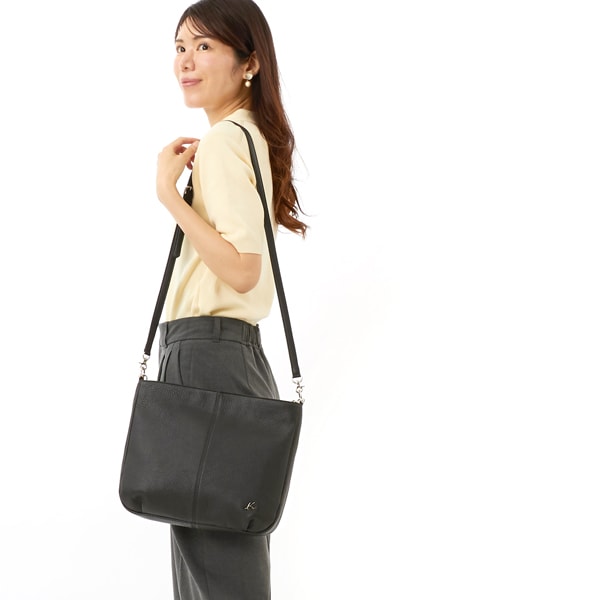 キタムラ ショルダーバッグ 革」の人気商品一覧・価格比較 - 価格.com