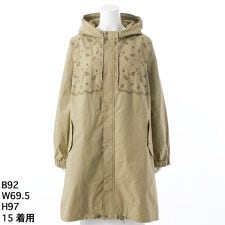 スーパーハッカフィーユ(super hakka feuille)の[15～19号]コットンナイロンツイル スプリンクルフラワー刺繍コート