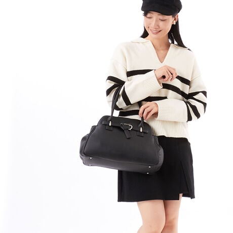 [^:JSLH5CH1]_JILL STUARTobORNVVo^NX^̃obNtxg̓hX̒ȂC[WĂ܂BVN̏_炩ȍvgpAׂ₩ȃ^bNŗDtHɎdグ܂B