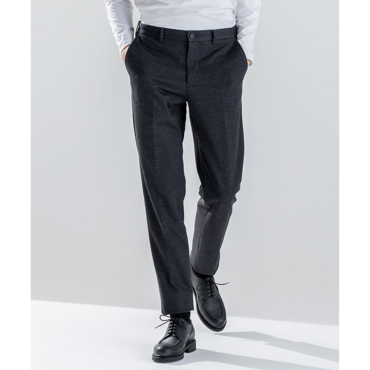 新素材【ストレッチ/セットアップ対応】クリアドビージャージー   テーパードパンツ / CITY