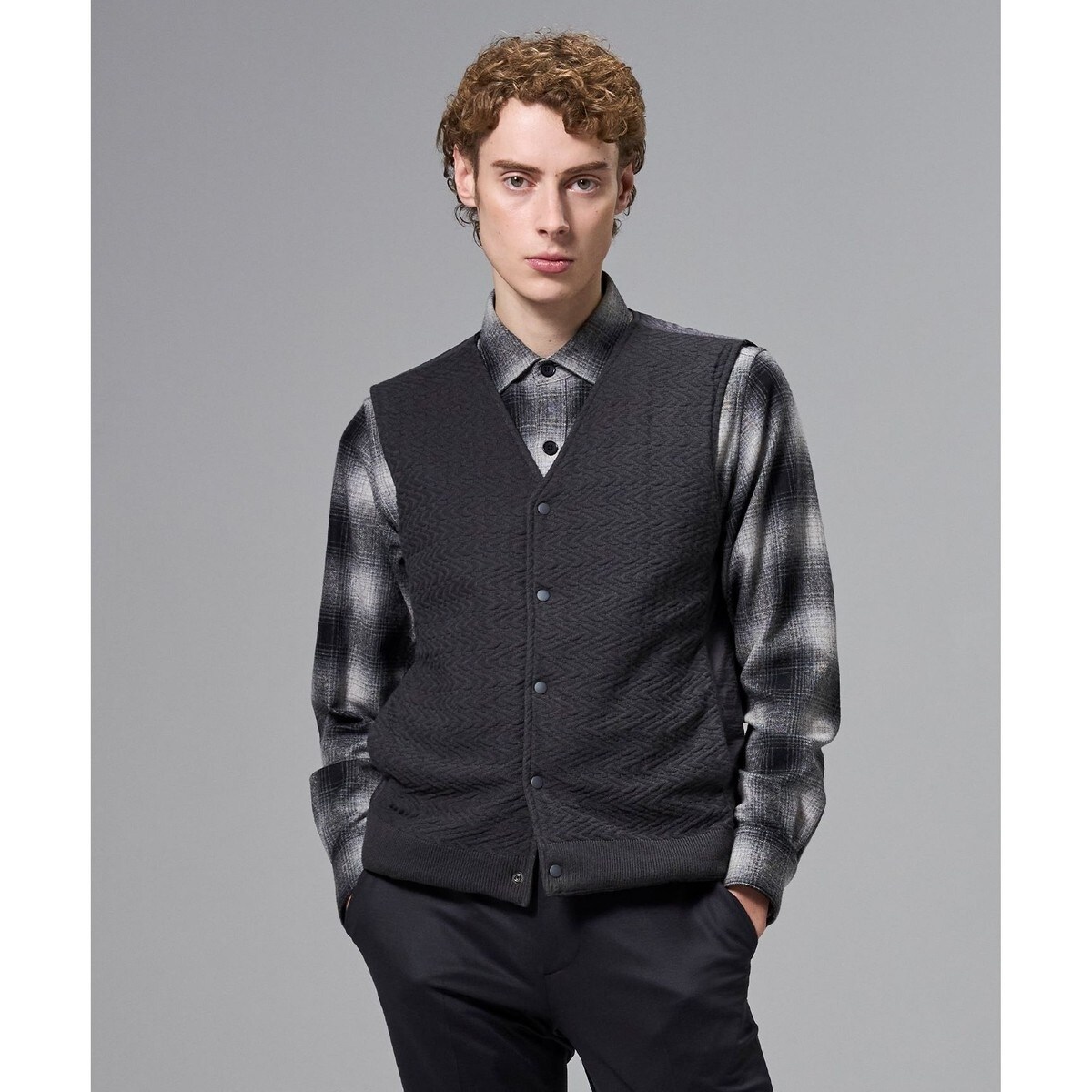2WAY】パテッドニットブロック リバーシブルベスト | ジョゼフ オム