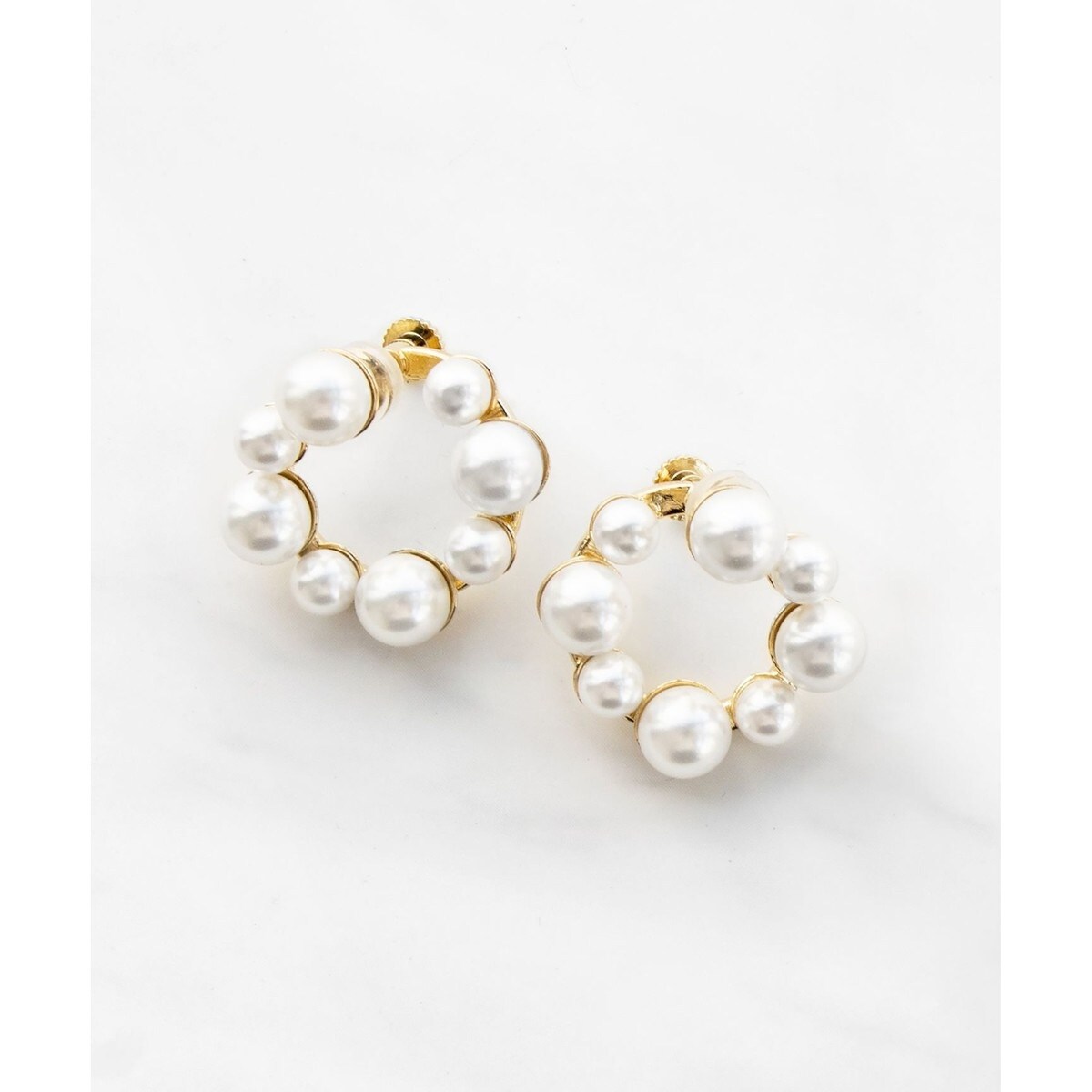【清楚】TOCCAトッカ PEARL CLOVER HOOP EARRINGS イヤリング PEARL CLOVER HOOP EARRINGS イヤリング / TOCCA | ファッション