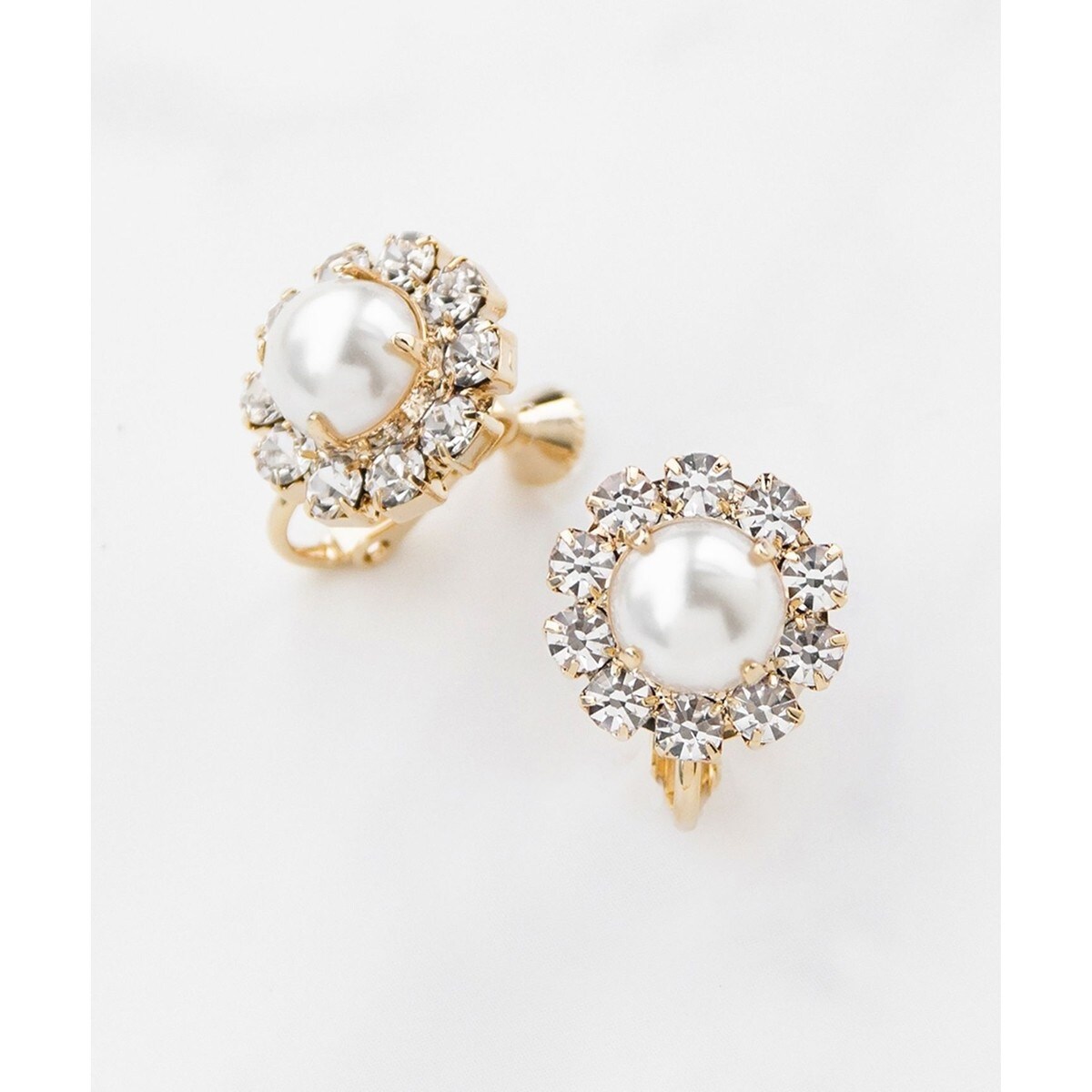 【清楚】TOCCAトッカ PEARL CLOVER HOOP EARRINGS イヤリング PEARL CLOVER HOOP EARRINGS イヤリング（イヤリング）｜TOCCA